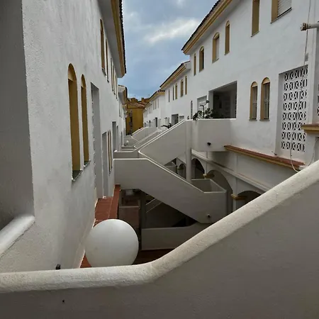 Spacious, Calm And Bright Duplex In Private Ideal For Families, And Golf *