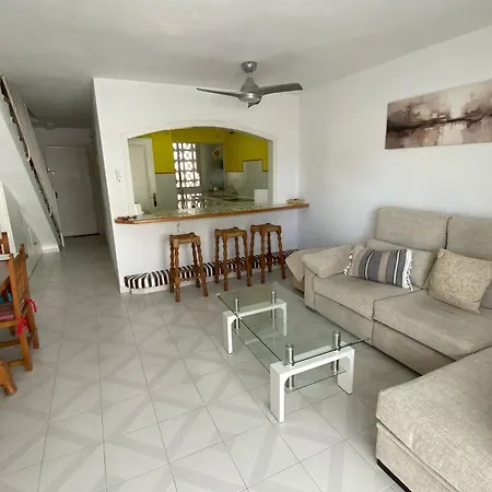 Spacious, Calm And Bright Duplex In Private Ideal For Families, And Golf Apartamento